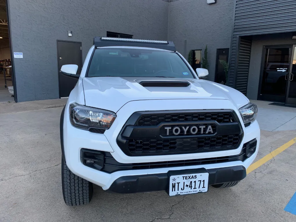 Cali Raised LED Economy Roof Rack For Toyota Tacoma 2005 